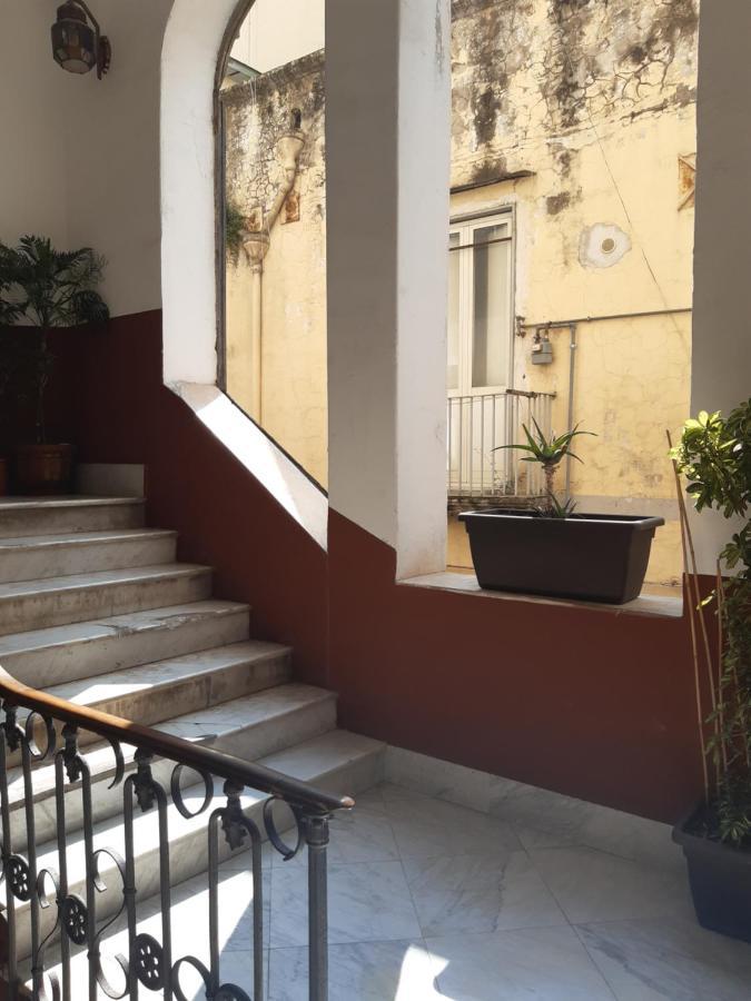 La Casa Di Flo Apartment Naples Luaran gambar